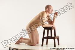 Kneeling reference poses of Florian